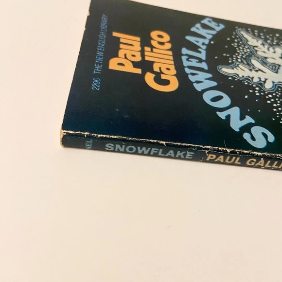 Vintage 1968  Snowflake by Paul Gallico Paperback Book NEL Edition - Picture 4 of 11